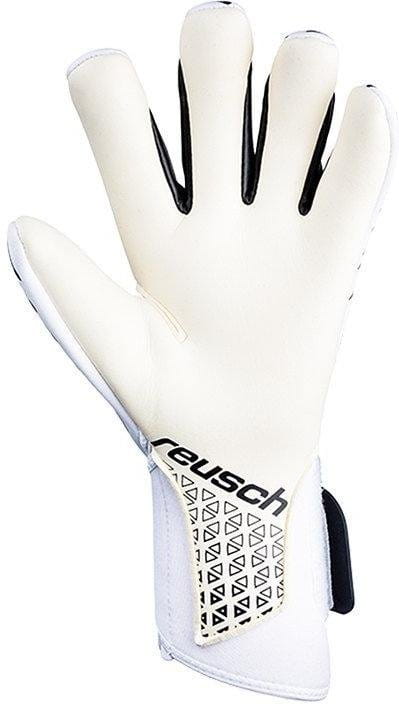 Goalkeeper's gloves Reusch Freccia