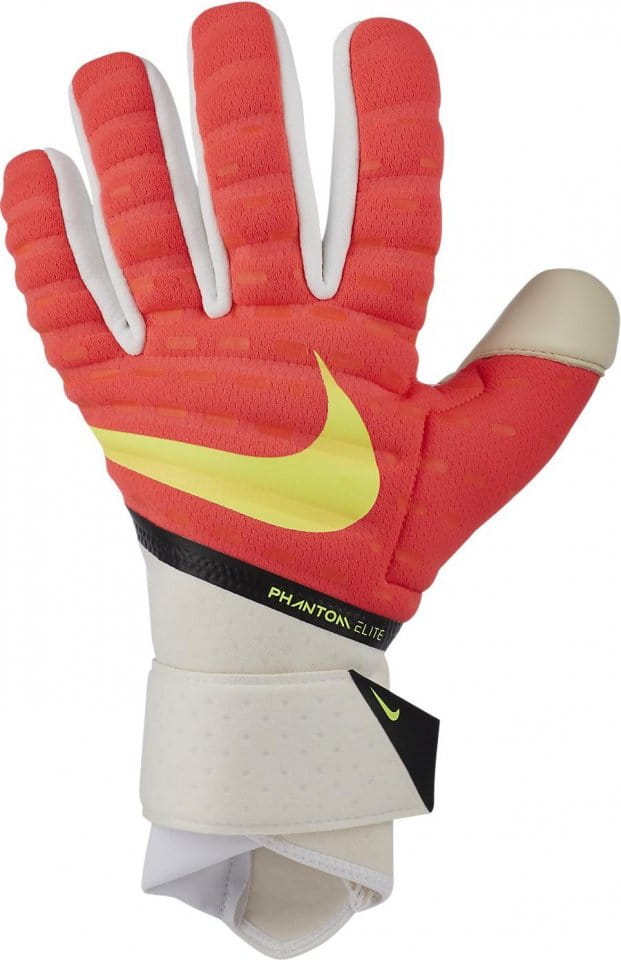 Goalkeeper's Nike Phantom Elite Goalkeeper Soccer Gloves