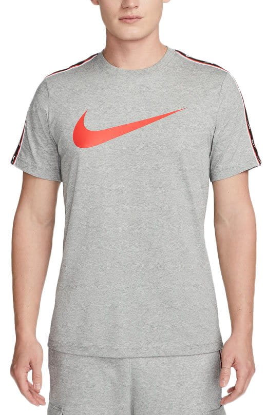 T-shirt Nike M NSW REPEAT SW SS TEE - Top4Football.com